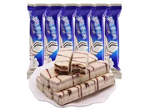 Sistema automático de envasado de obleas rellenas y chocolate